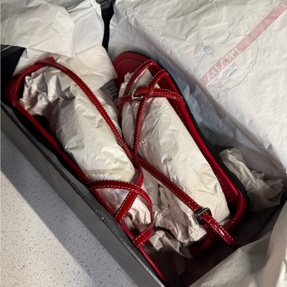 Prada Patent Leather OXP Vernice Rosso 38 flat sandals red - Picture 8 of 8